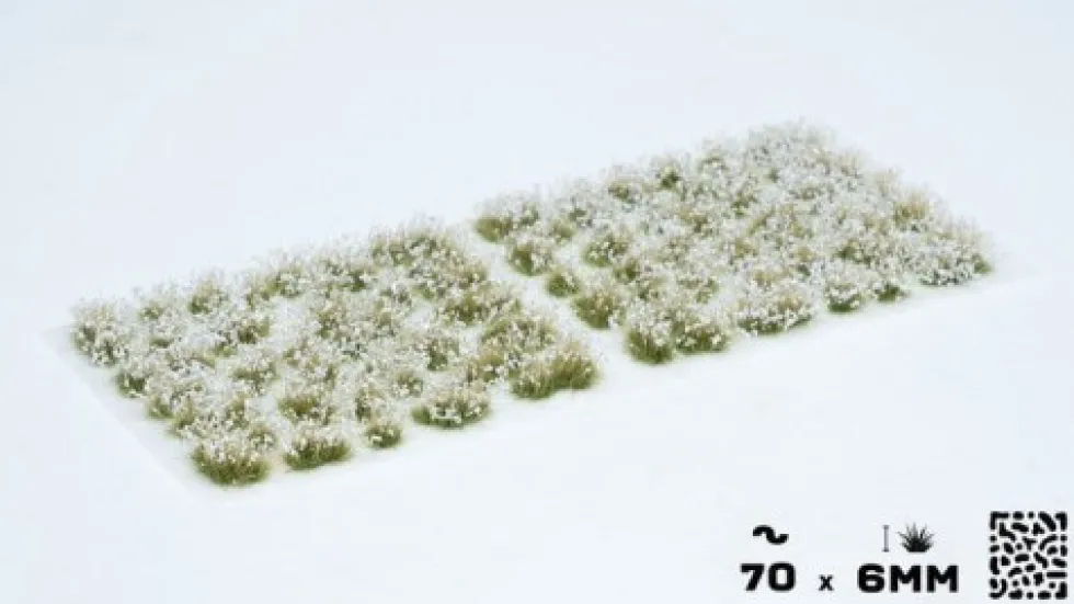 Gamer's Grass White Flowers