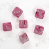 Kości Chessex - kostka k6 16mm Ghostly Glow Pink/silver (świecące w ciemnościach)